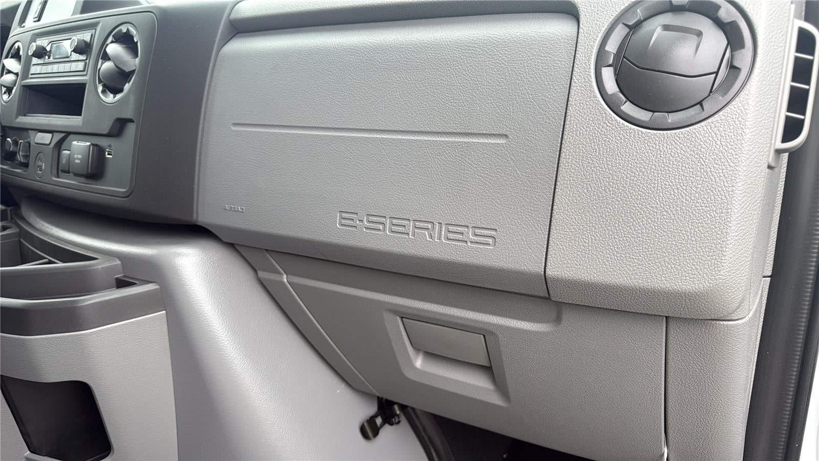 2027 Ford E-Series Cutaway E-350 SRW 138" WB