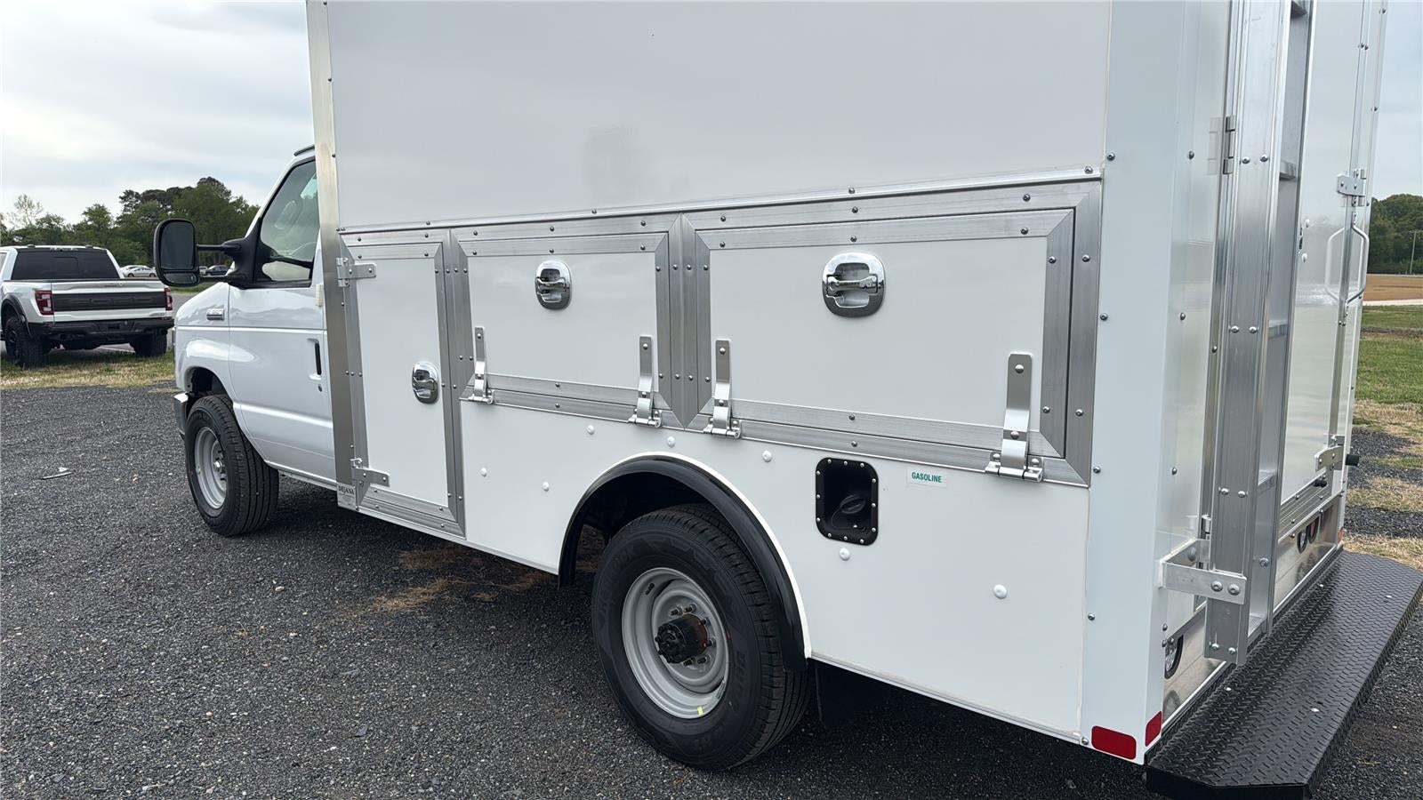 2027 Ford E-Series Cutaway E-350 SRW 138" WB