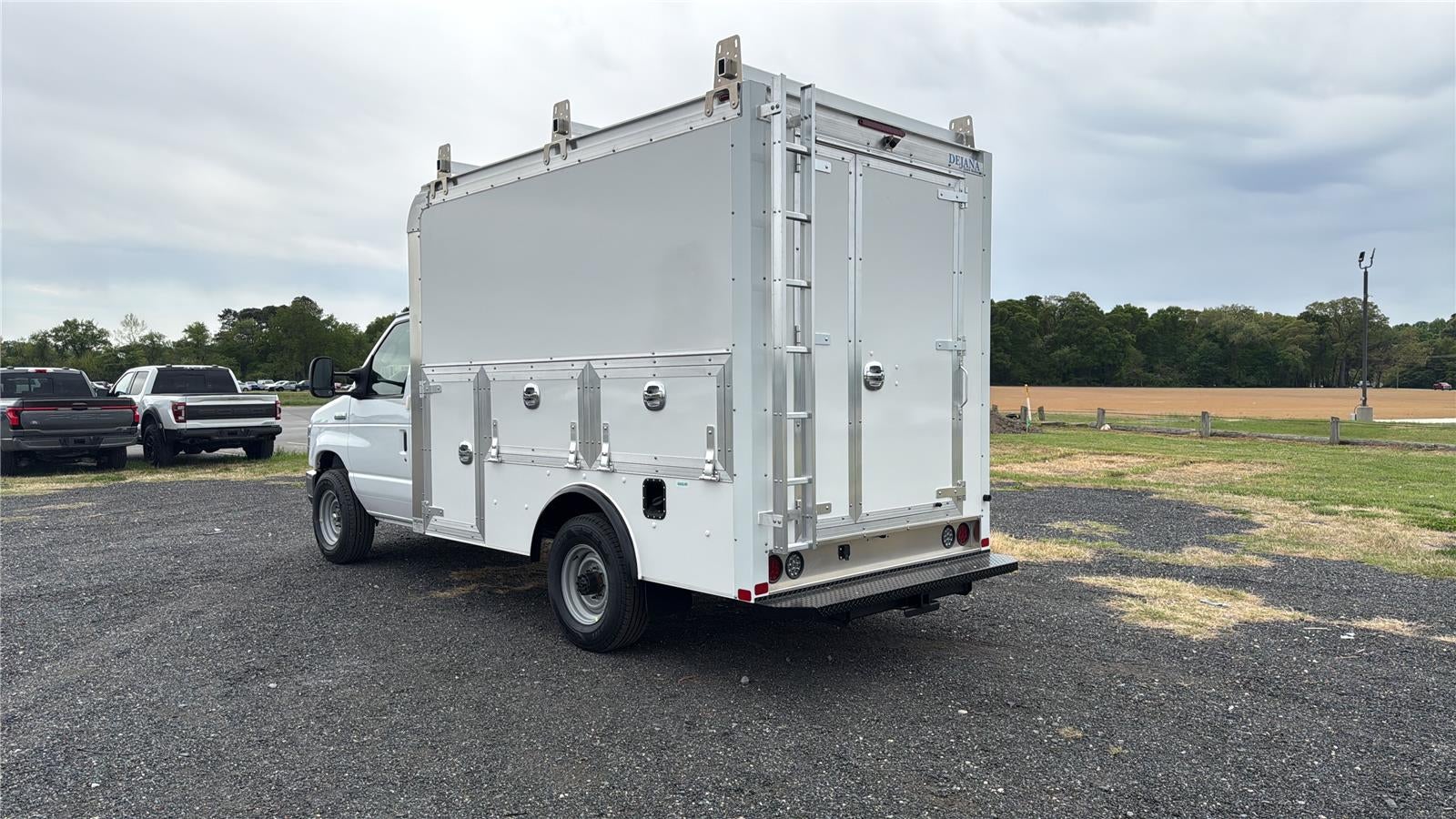 2027 Ford E-Series Cutaway E-350 SRW 138" WB