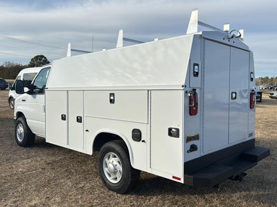 2026 Ford E-Series Cutaway 10' KNAPHEIDE KUV UTILITY VAN, MASTER LOCKING SYSTEM, CLASS V HITCH, 3 BOW LADDER RACK