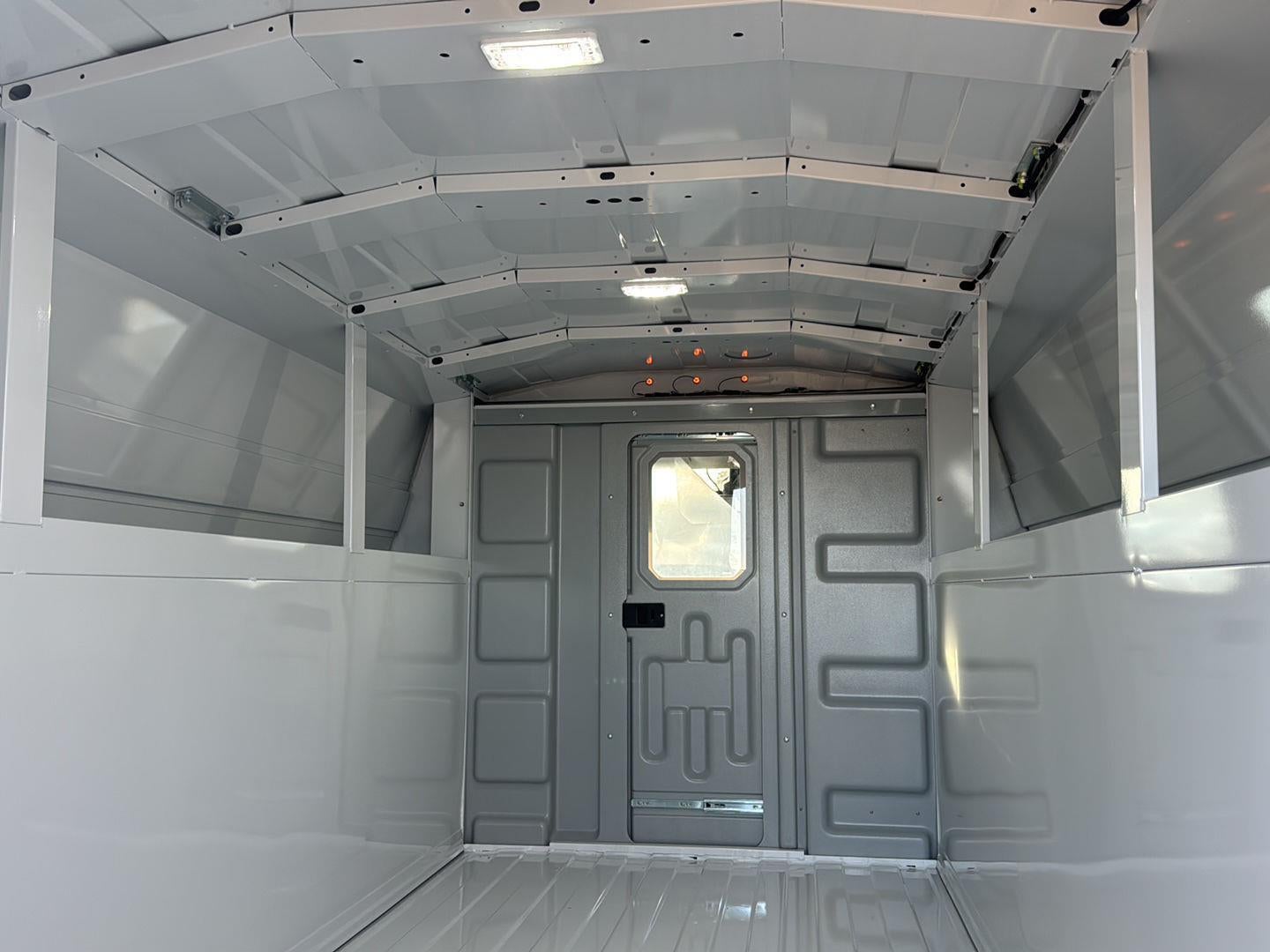 2026 Ford E-Series Cutaway 10' KNAPHEIDE KUV UTILITY VAN, MASTER LOCKING SYSTEM, CLASS V HITCH, 3 BOW LADDER RACK