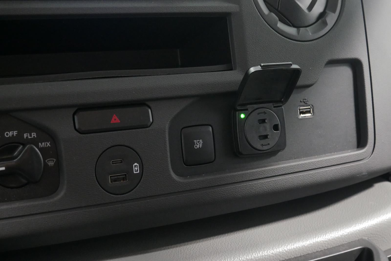 2026 Ford E-Series Cutaway E-350 10FT KNAPHEIDE KUV ENCLOSED SERVICE BODY, MASTER LOCK SYSTEM CLASS V HITCH 3 BOW LADDER RACK