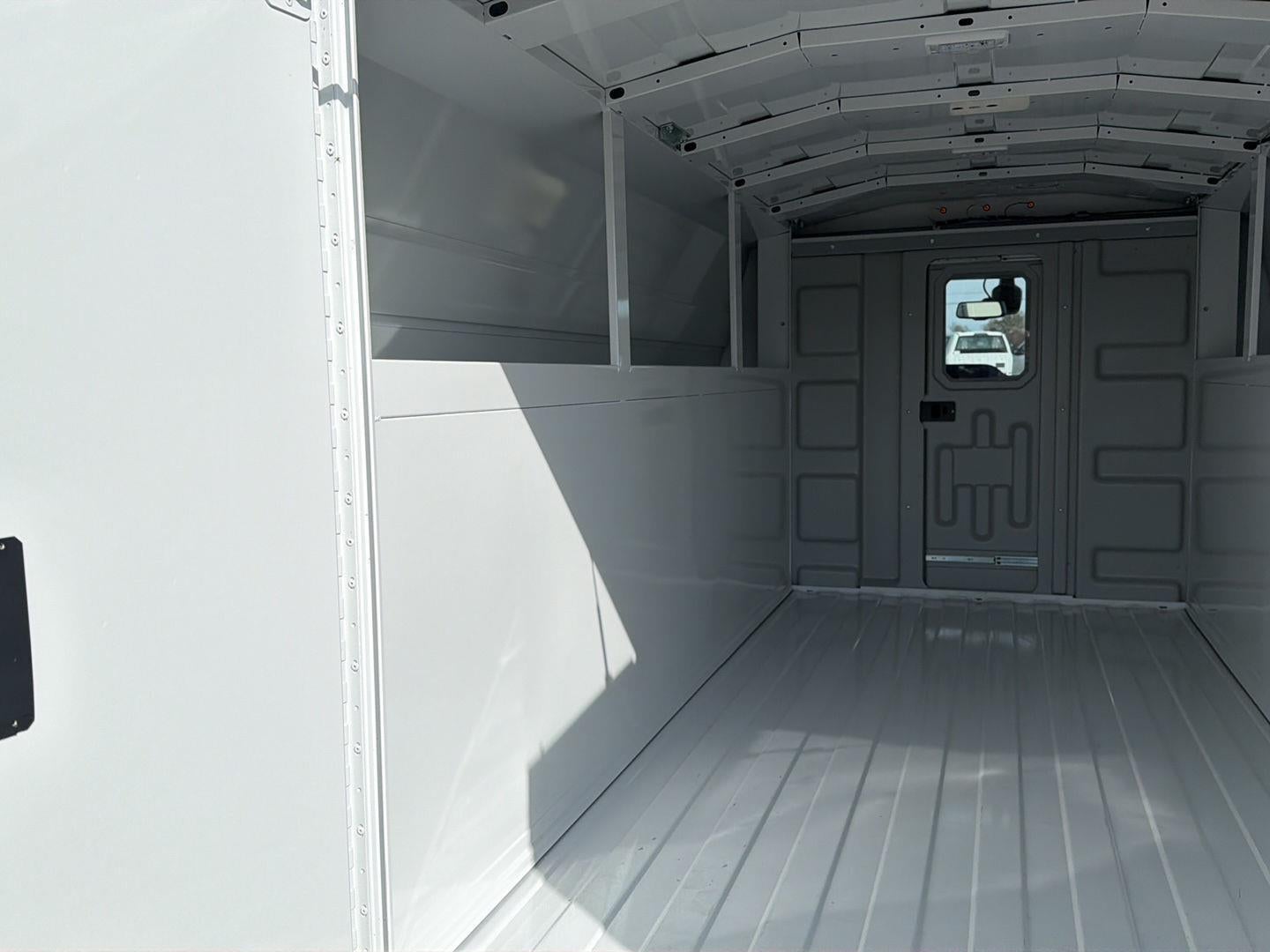 2026 Ford E-Series Cutaway E-350 10FT KNAPHEIDE KUV ENCLOSED SERVICE BODY, 3 BOW LADDER RACK CLASS V HITCH MASTER LOCK SYSTEM