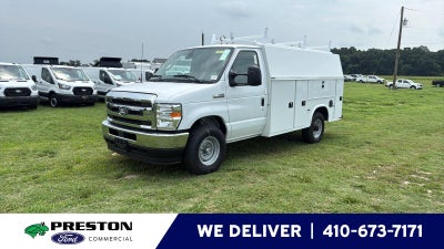 2027 Ford E-Series Cutaway 10' KNAPHEIDE KUV LOW ROOF ENCLOSED SERVICE BODY, MASTER LOCK SYSTEM, CLASS V HITCH, 3 BOW LADDER RACK