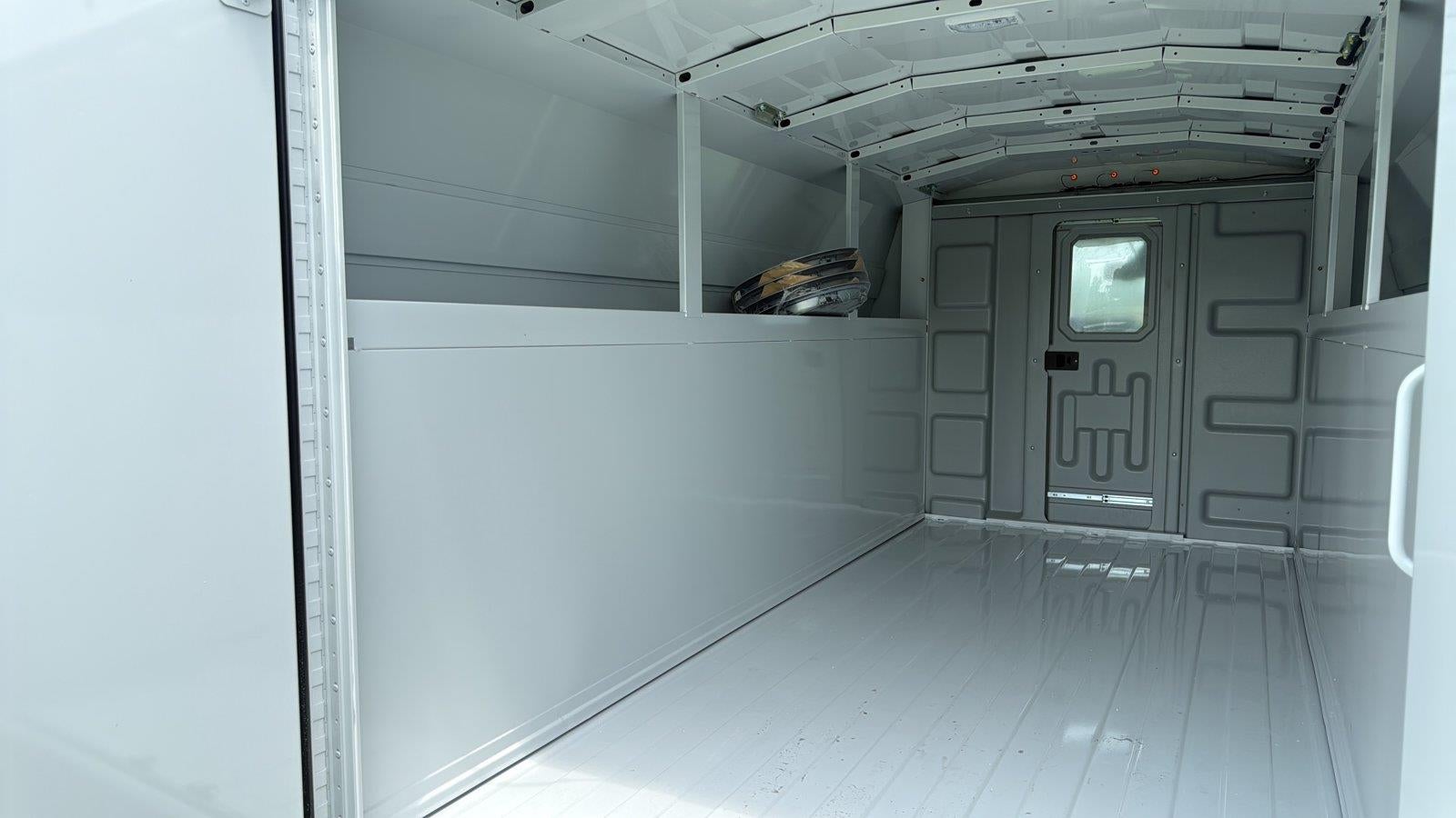 2027 Ford E-Series Cutaway 10' KNAPHEIDE KUV LOW ROOF ENCLOSED SERVICE BODY, MASTER LOCK SYSTEM, CLASS V HITCH, 3 BOW LADDER RACK