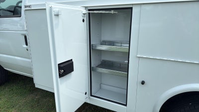 2027 Ford E-Series Cutaway 10' KNAPHEIDE KUV LOW ROOF ENCLOSED SERVICE BODY, MASTER LOCK SYSTEM, CLASS V HITCH, 3 BOW LADDER RACK