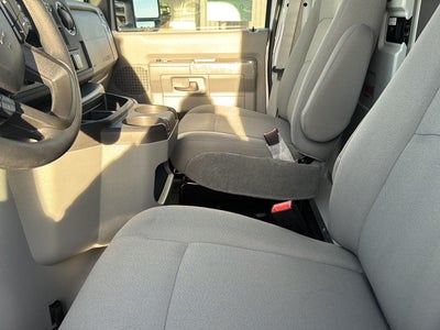 2026 Ford E-Series Cutaway Base