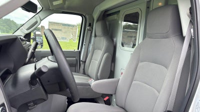 2026 Ford E-Series Cutaway 12' KNAPHEIDE SRW KUV BODY