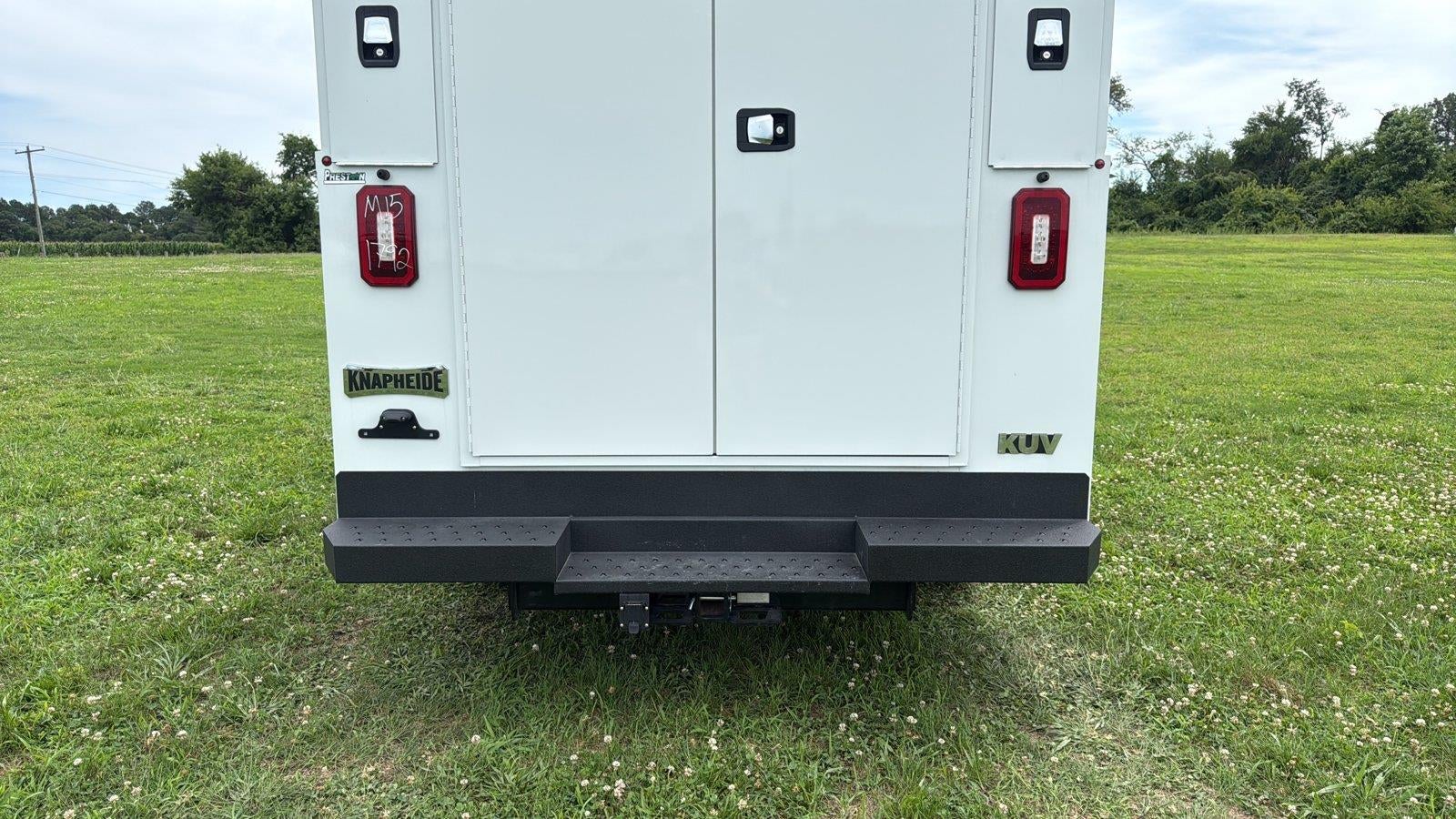 2026 Ford E-Series Cutaway 12' KNAPHEIDE SRW KUV BODY