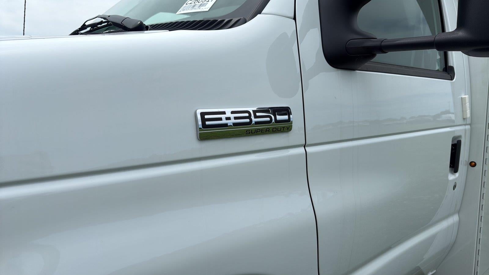 2026 Ford E-Series Cutaway 12' KNAPHEIDE SRW KUV BODY
