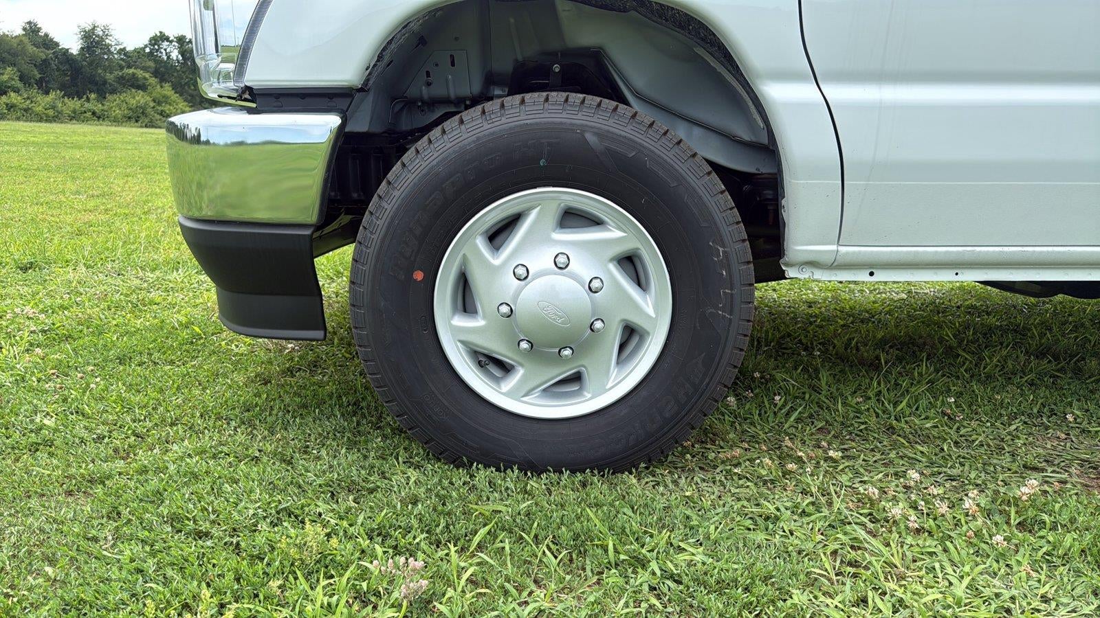 2026 Ford E-Series Cutaway 12' KNAPHEIDE SRW KUV BODY