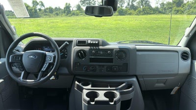 2027 Ford E-Series Cutaway Base
