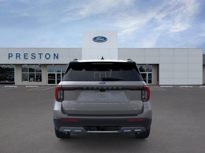 2026 Ford Explorer Xlt