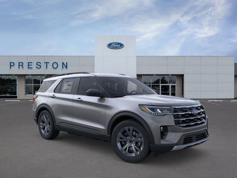 2026 Ford Explorer Xlt