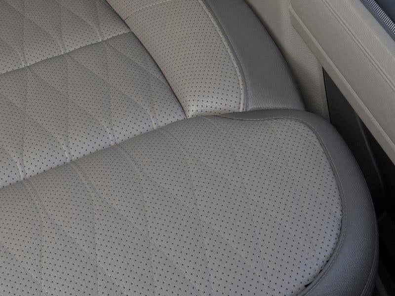 2025 Ford Super Duty F-350 Platinum