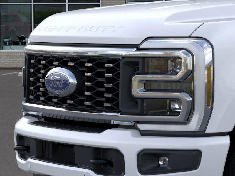 2025 Ford Super Duty F-350 DRW Platinum