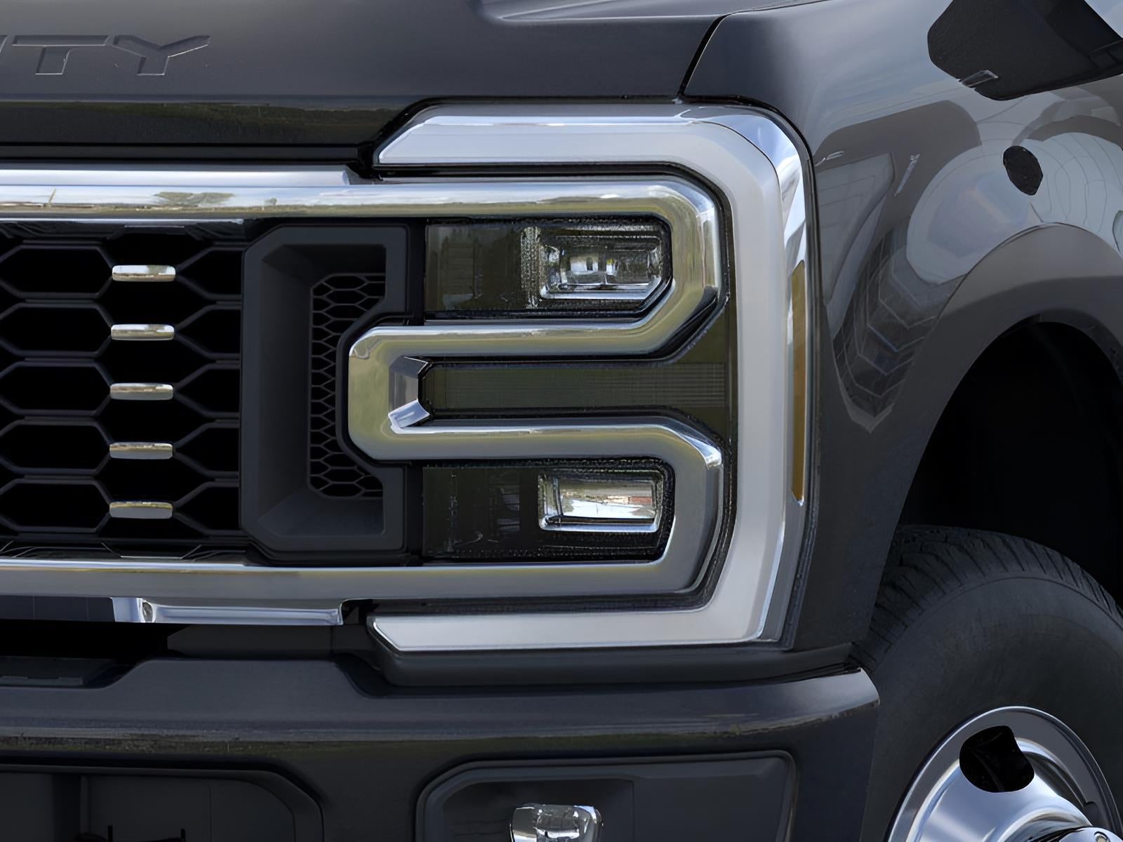 2026 Ford Super Duty F-350 DRW Platinum