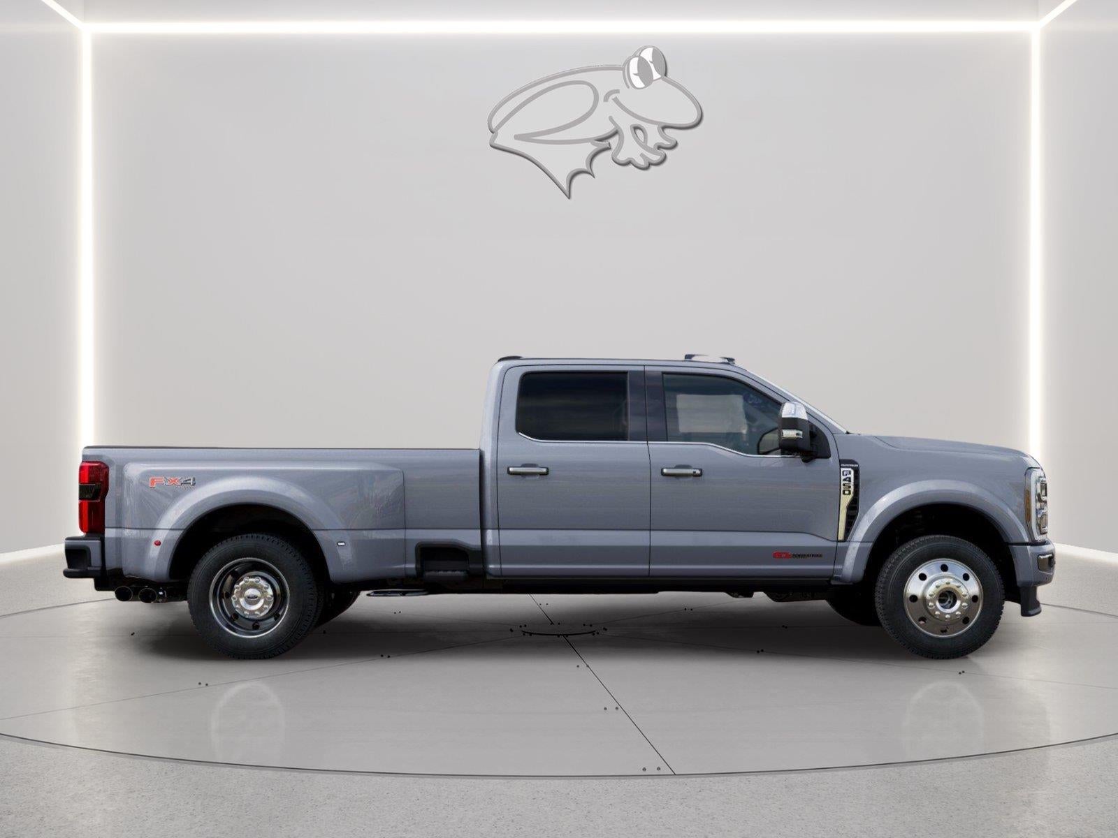 2027 Ford Super Duty F-450 DRW Platinum