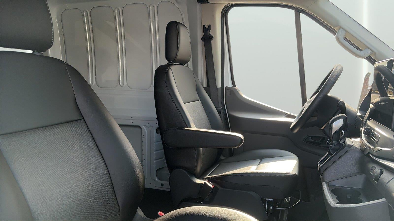2027 Ford Transit Cargo Van T-250 148" Med Rf 9150 GVWR RWD