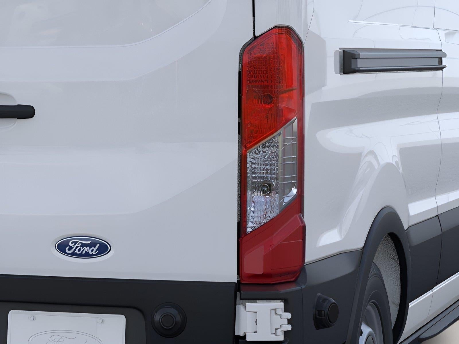 2026 Ford Transit Cargo Van T-250 148" Med Rf 9150 GVWR RWD
