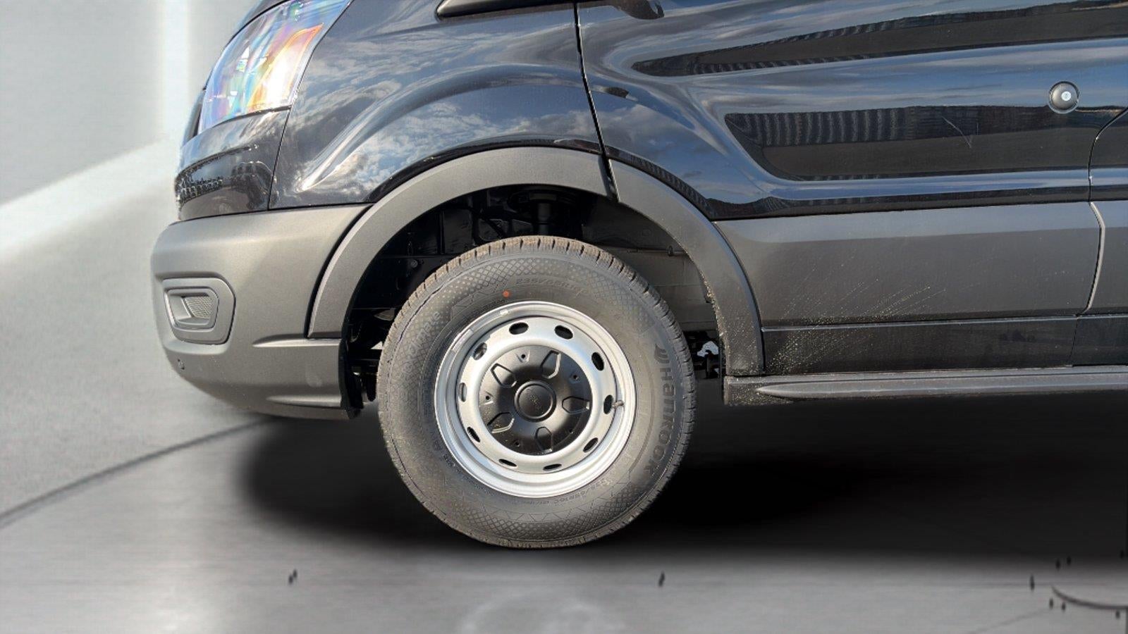 2027 Ford Transit Cargo Van T-250 148" Med Rf 9150 GVWR RWD