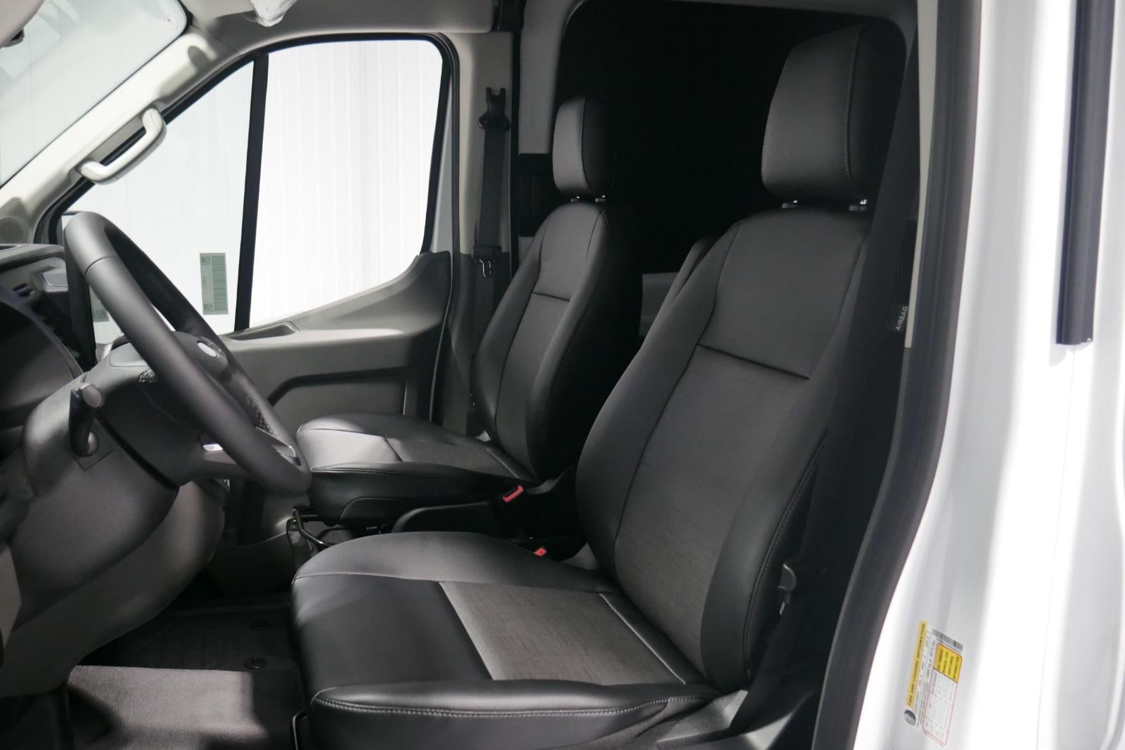 2026 Ford Transit Cargo Van T-250 148" Med Rf 9150 GVWR RWD