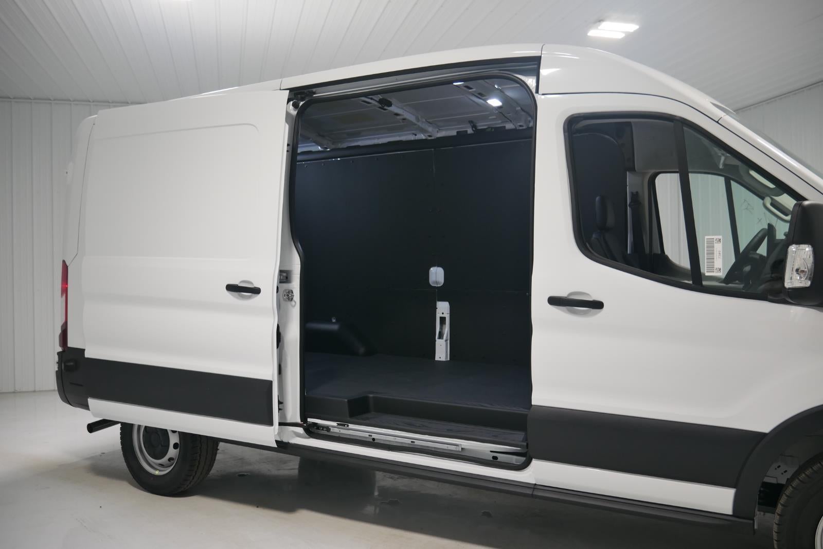 2026 Ford Transit Cargo Van T-250 148" Med Rf 9150 GVWR RWD