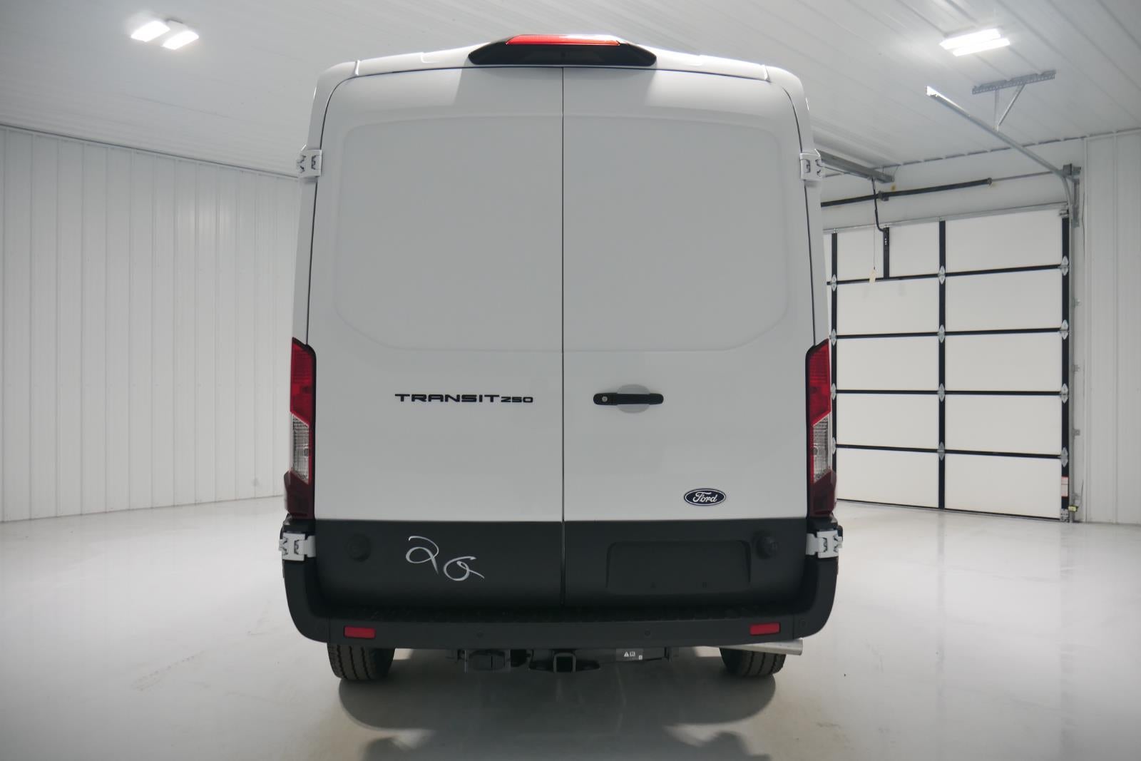 2026 Ford Transit Cargo Van T-250 148" Med Rf 9150 GVWR RWD