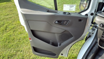 2026 Ford Transit Cargo Van T-250 130" Low Rf 9150 GVWR RWD