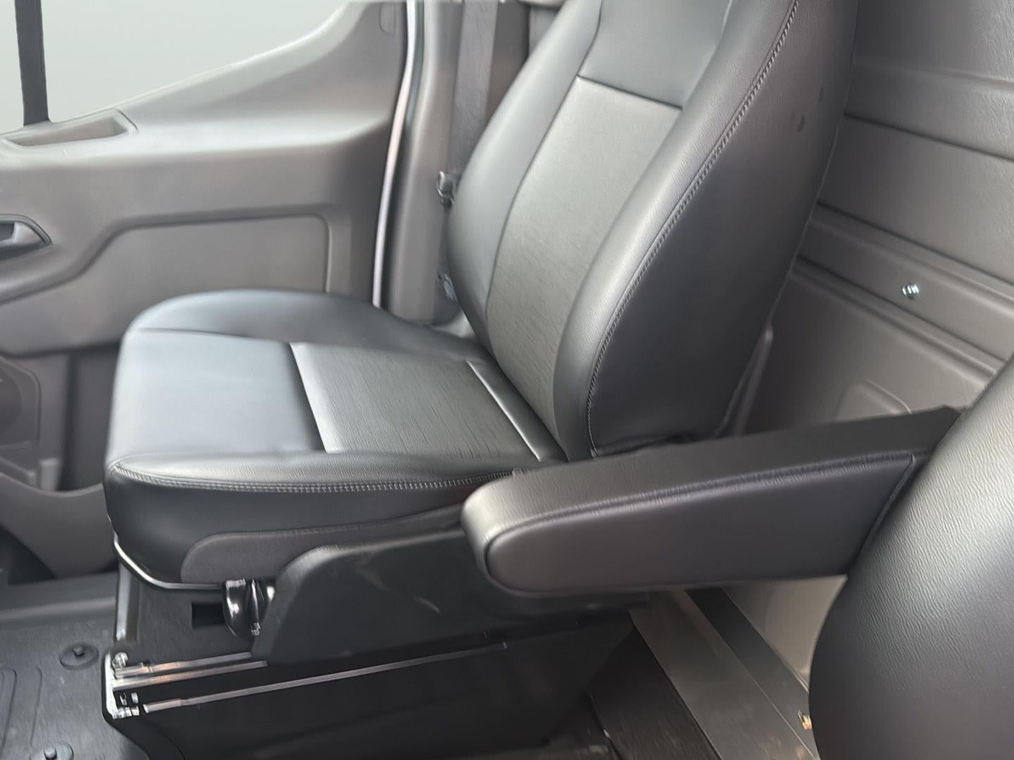 2025 Ford Transit 250