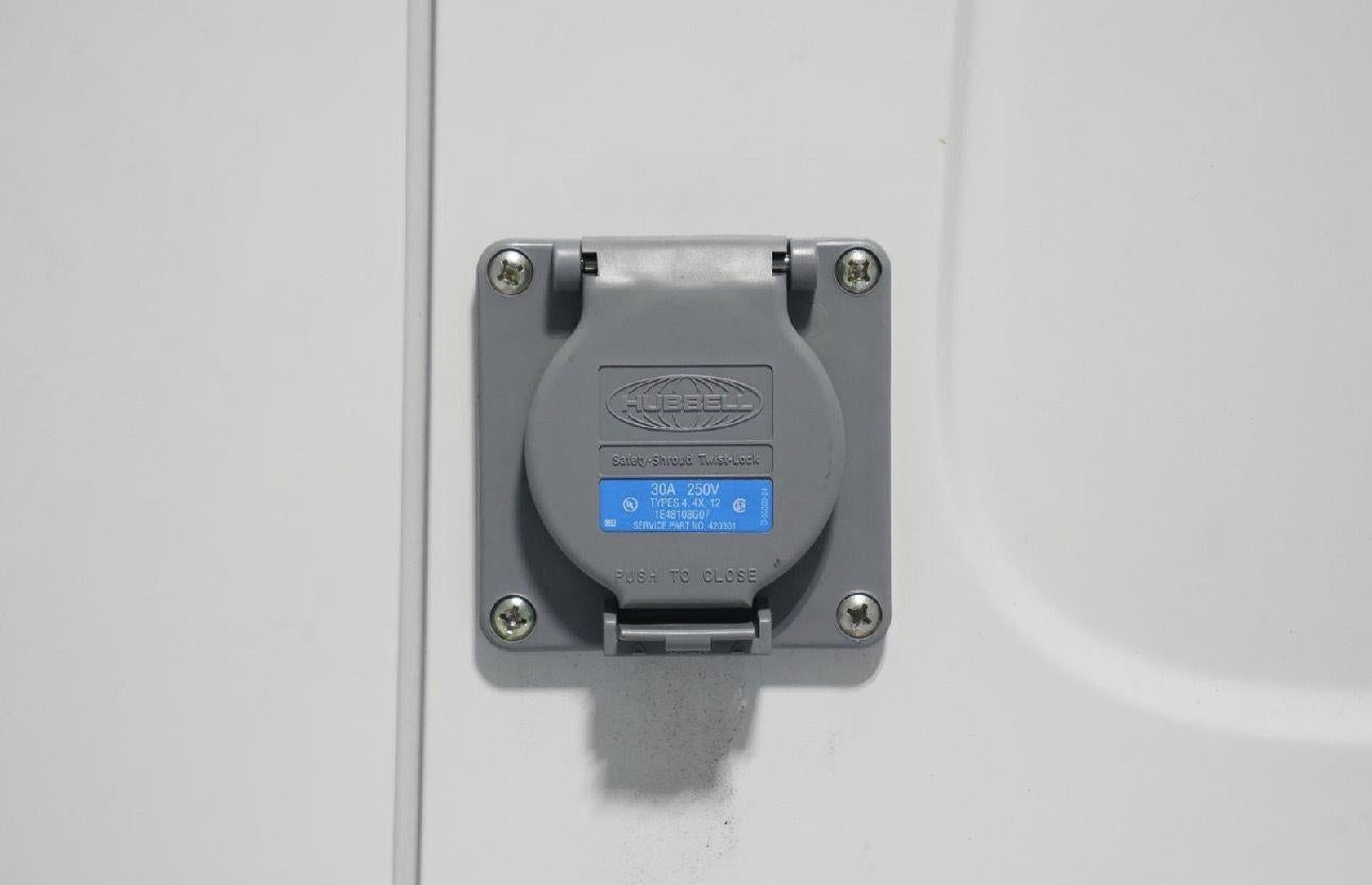 2025 Ford Transit Cargo Van T-250 148" Med Rf 9070 GVWR AWD