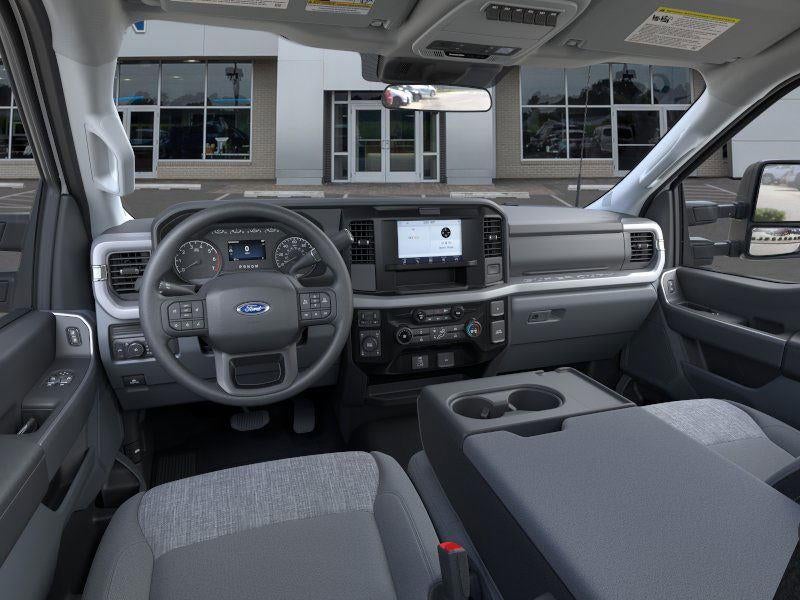 2025 Ford Super Duty F-350 XLT