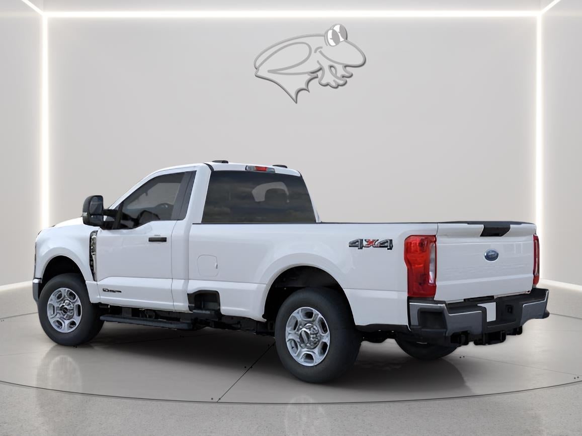 2026 Ford Super Duty F-350 SRW XLT
