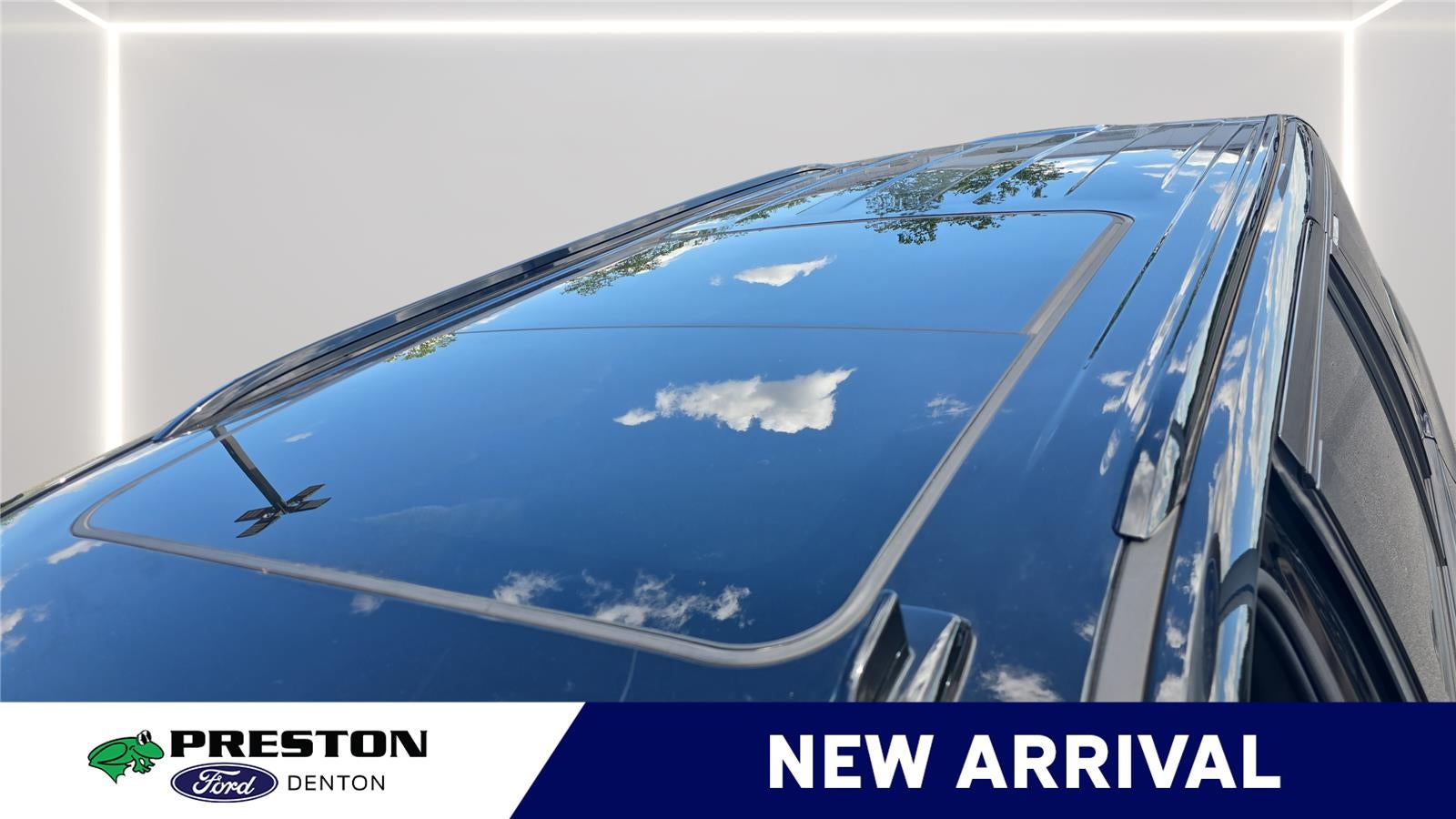2022 GMC Yukon AT4 - Photo 23