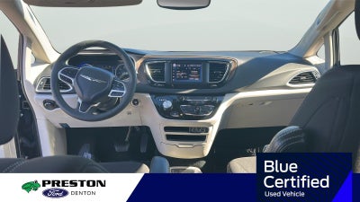 2024 Chrysler Voyager LX