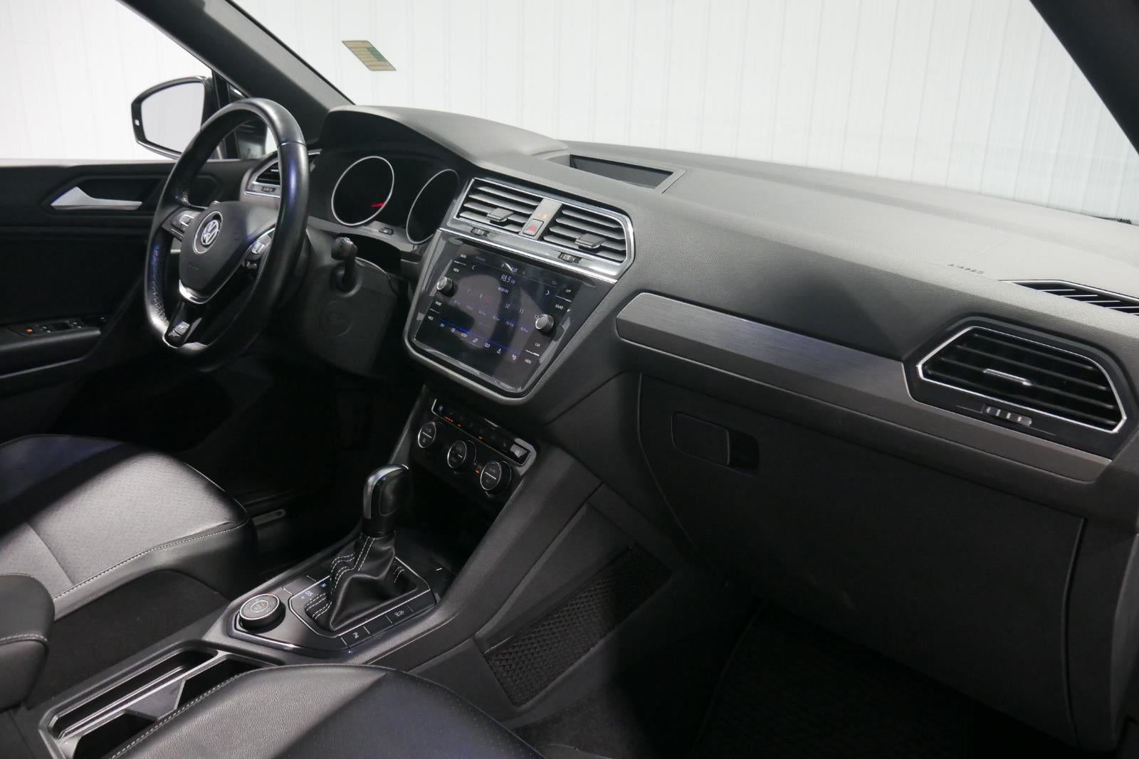 2021 Volkswagen Tiguan SE R-Line Black