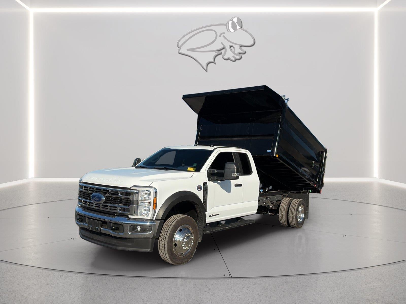 2024 Ford Super Duty F-550 DRW XL