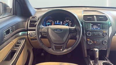 2017 Ford Explorer Base