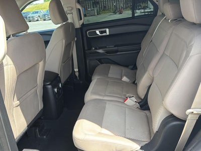 2021 Ford Explorer Base