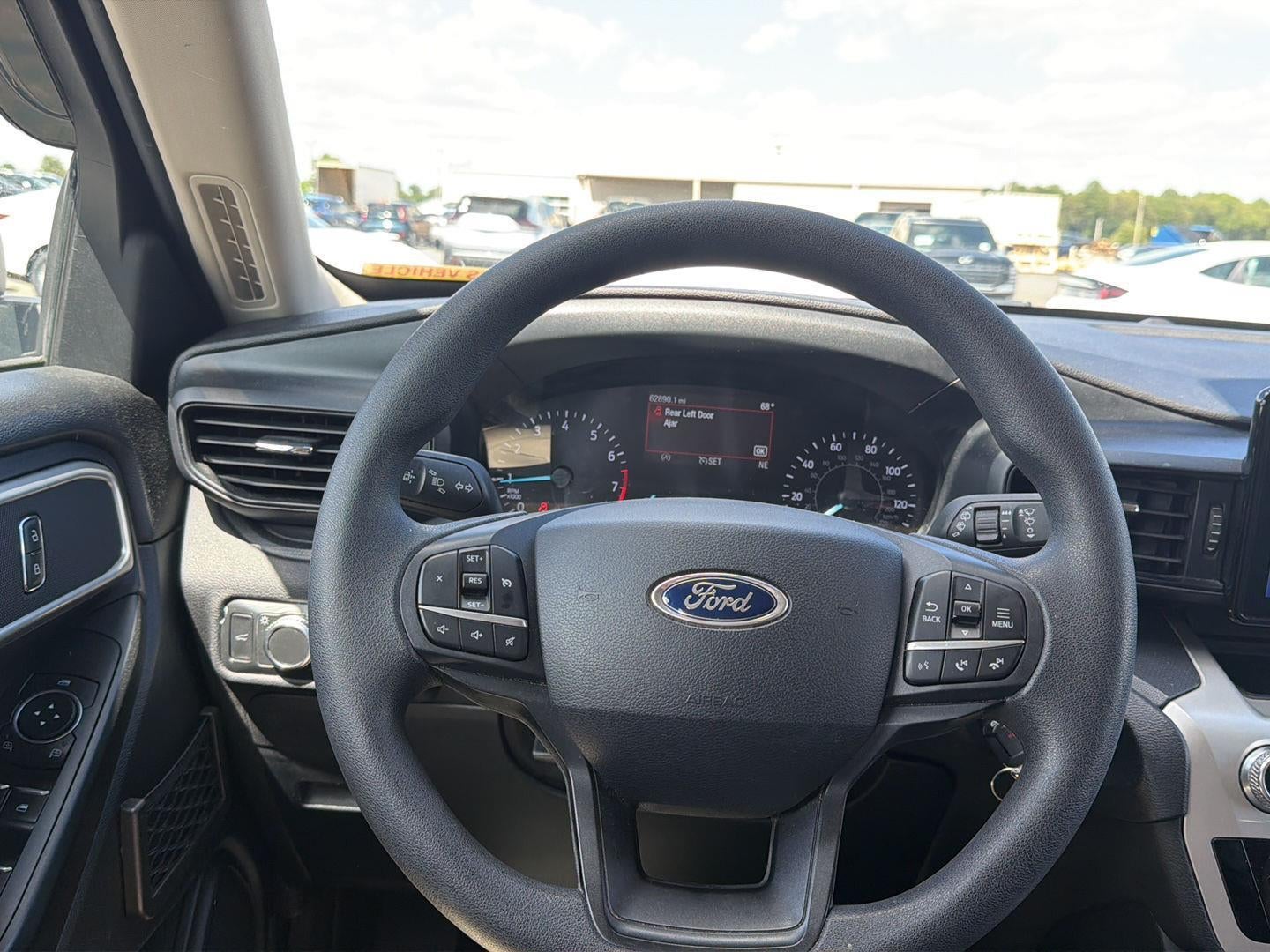 2021 Ford Explorer Base