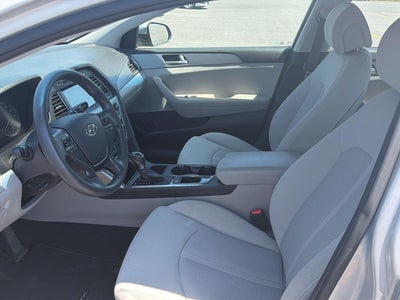 2016 Hyundai Sonata 2.4L SE