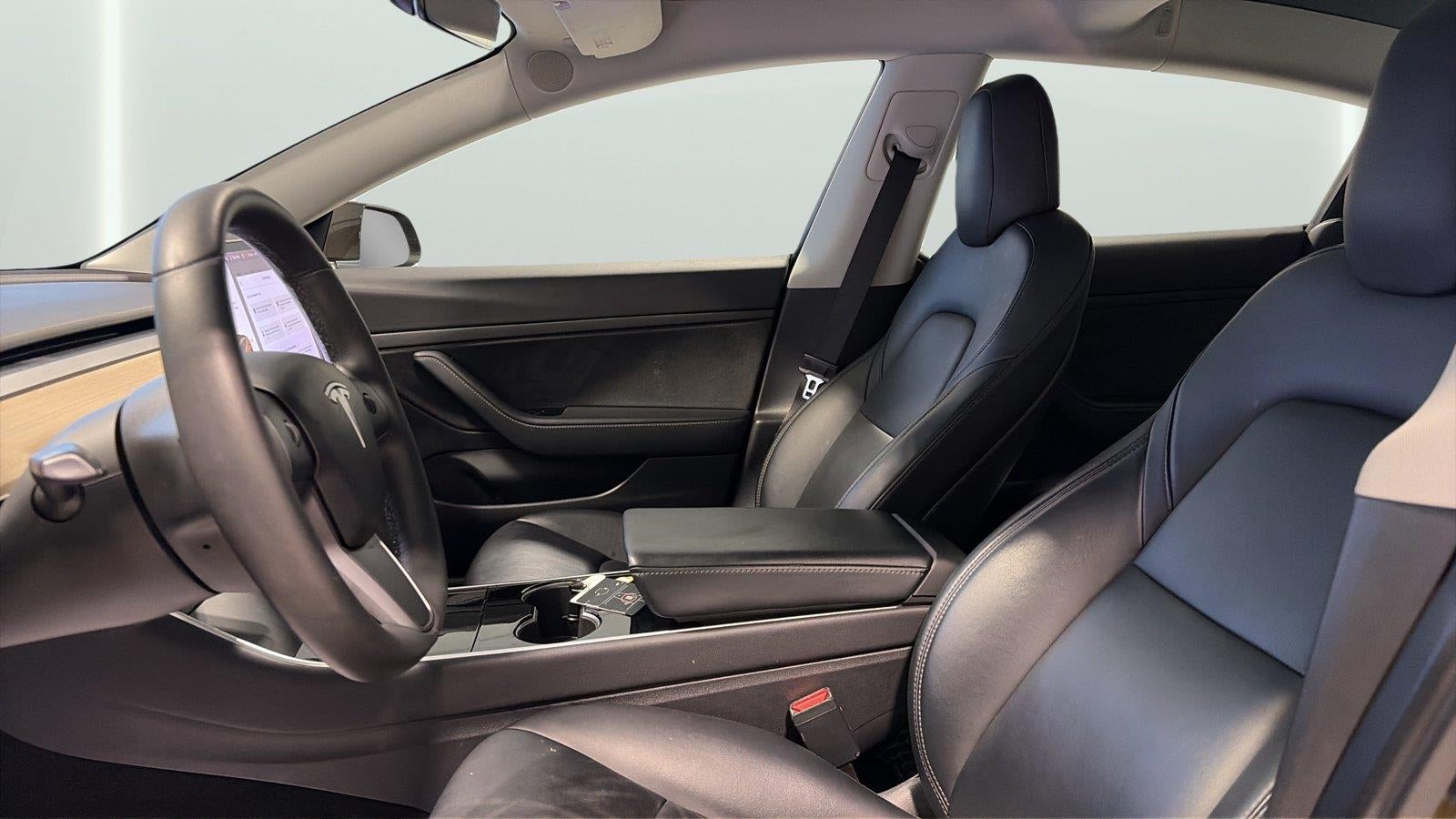 2020 Tesla Model 3 Standard Range