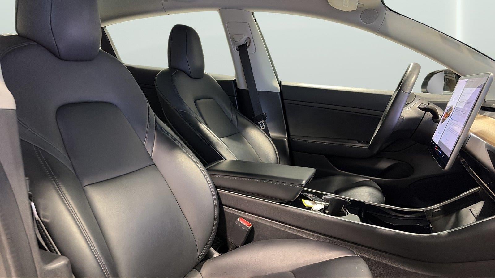 2020 Tesla Model 3 Standard Range