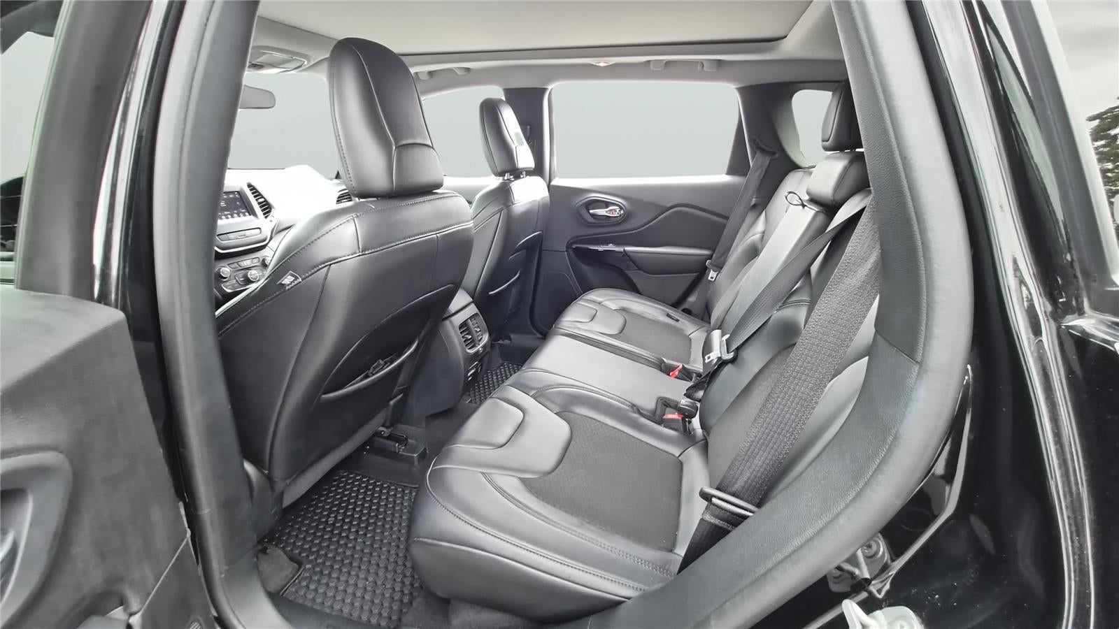 2020 Jeep Cherokee Altitude