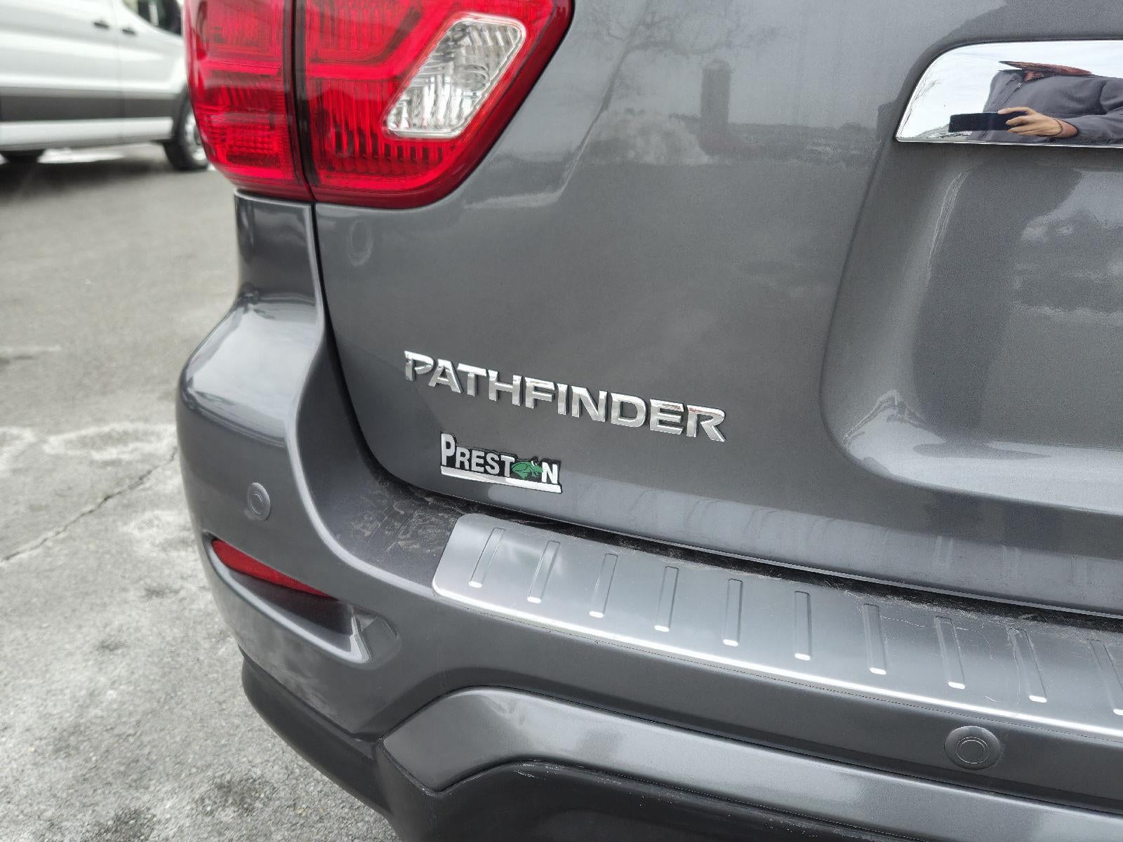 2020 Nissan Pathfinder S