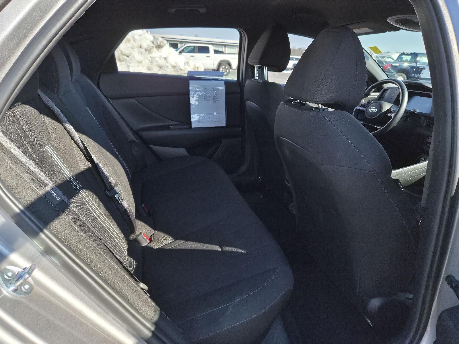 2025 Hyundai Elantra SEL Sport