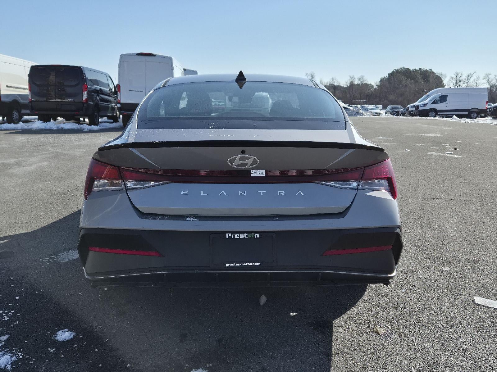 2025 Hyundai Elantra SEL Sport