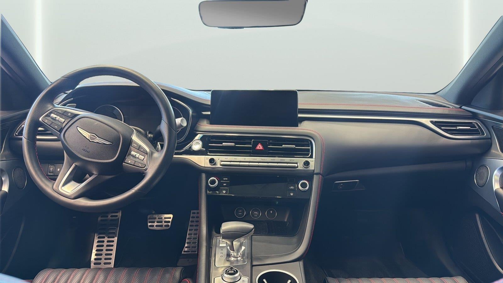 2024 Genesis G70 2.5T