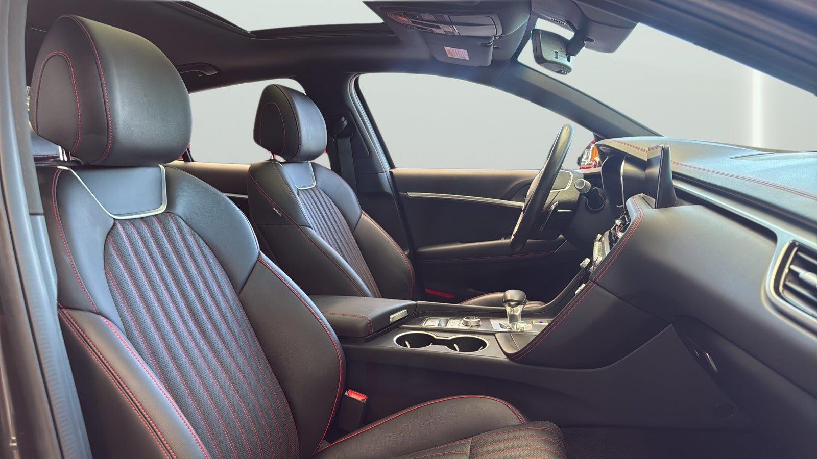 2024 Genesis G70 2.5T