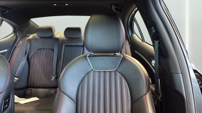 2024 Genesis G70 2.5T
